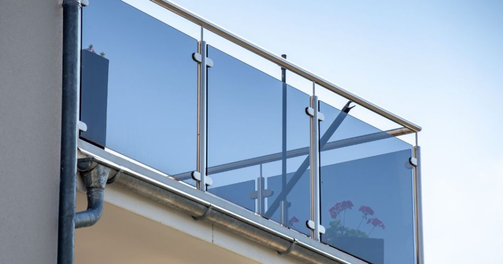 Guarda-corpo de vidro em Diadema